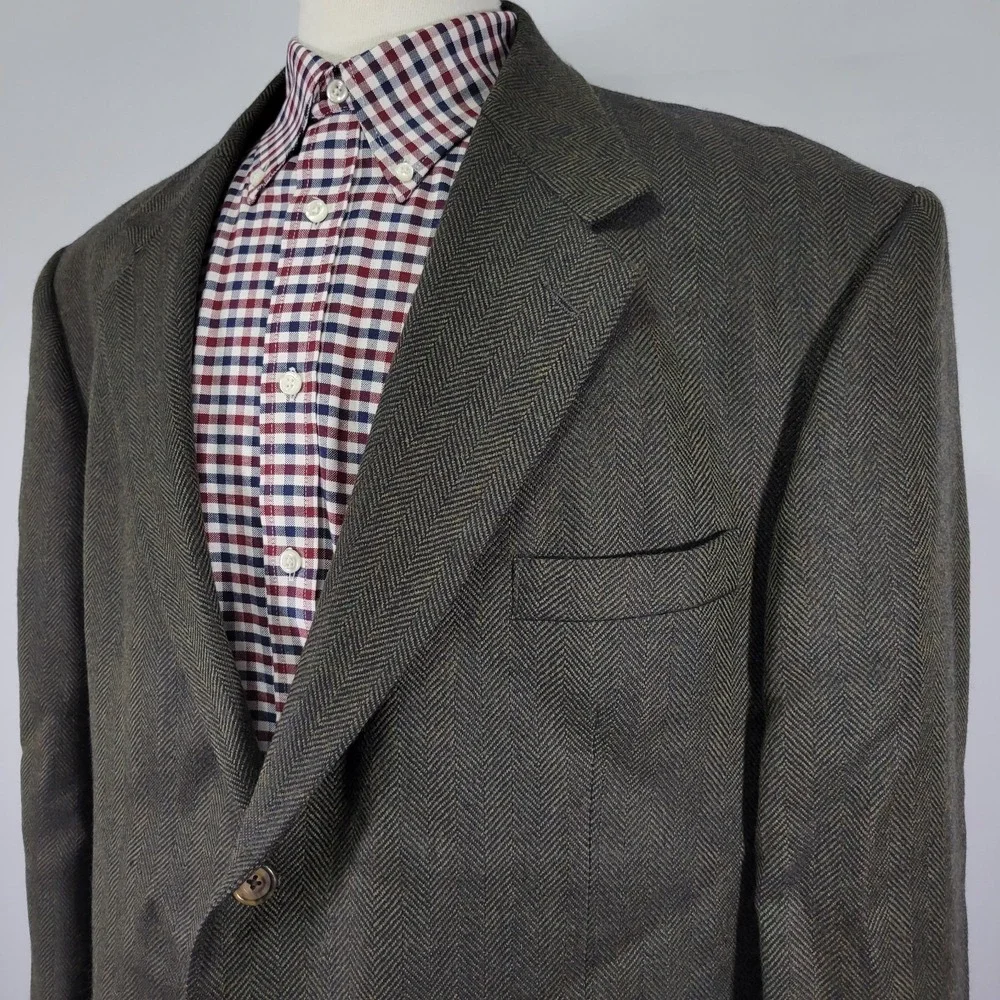 Oscar de la Renta before completing